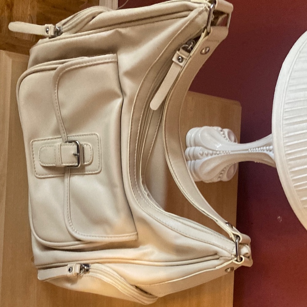 Classic Cream Shoulder Bag - Unbranded